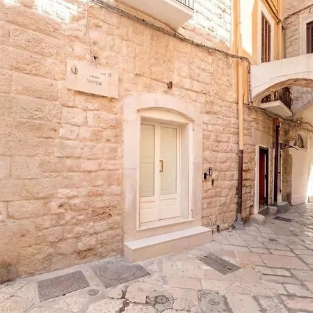 Vanese 3* Bari